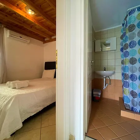 Afroessa * Mesaria (Andros)